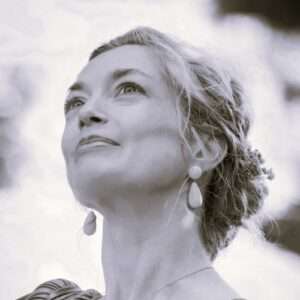 Elyne Lavand